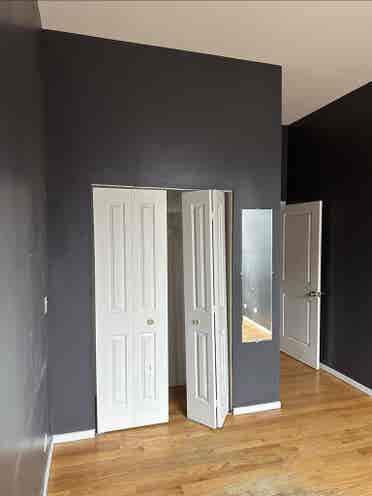 Room/Lease available starting Aug.