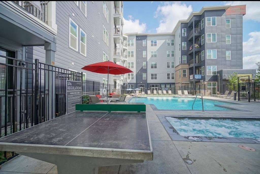 Apartment for Sub-Lease!!!!!!!!