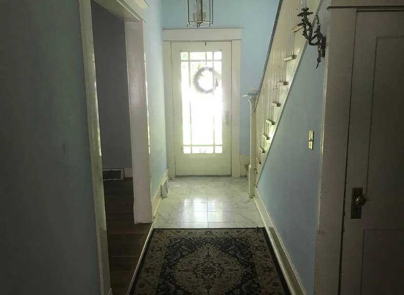 LOOKING FOR TWO GIRL ROOMMATES
