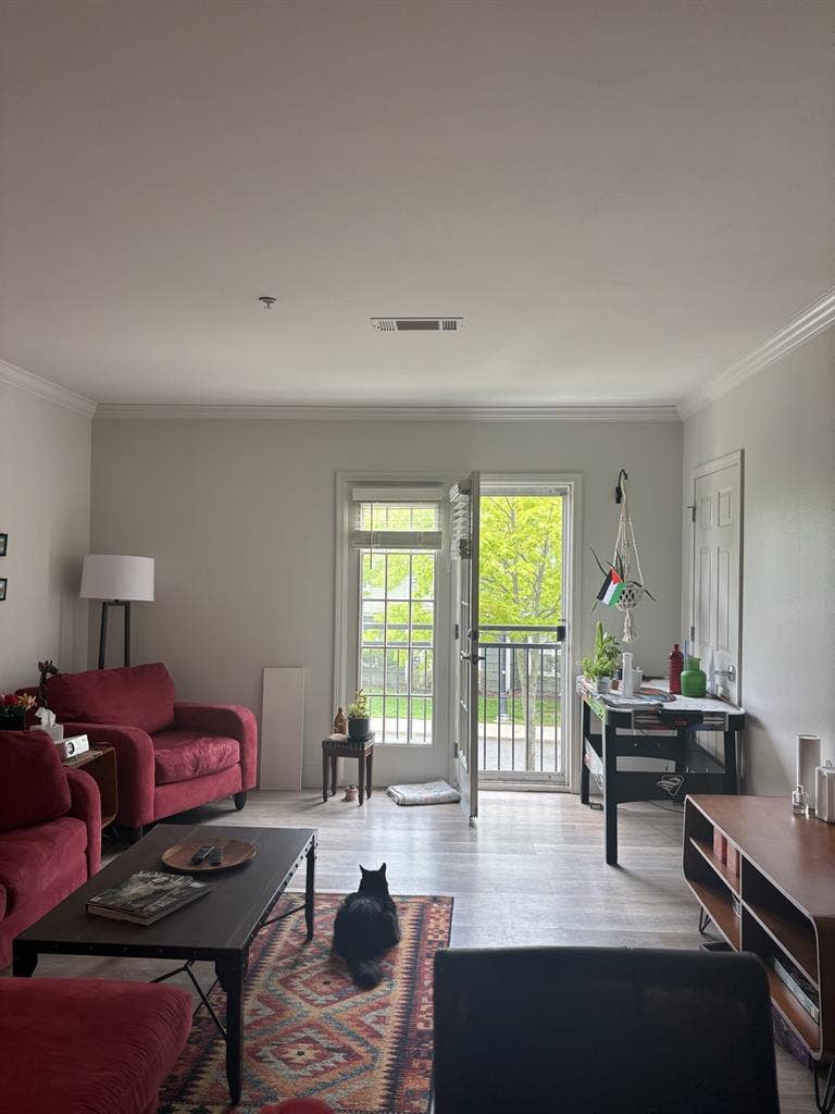 EN-SUITE APARTMENT, AMENITIES -