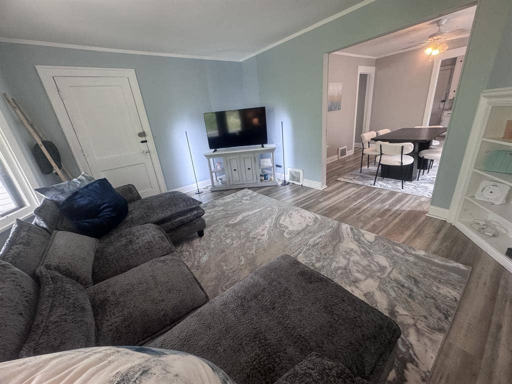 Cozy Lakewood Duplex