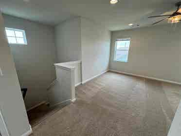 Room for rent, w/ big back yard!