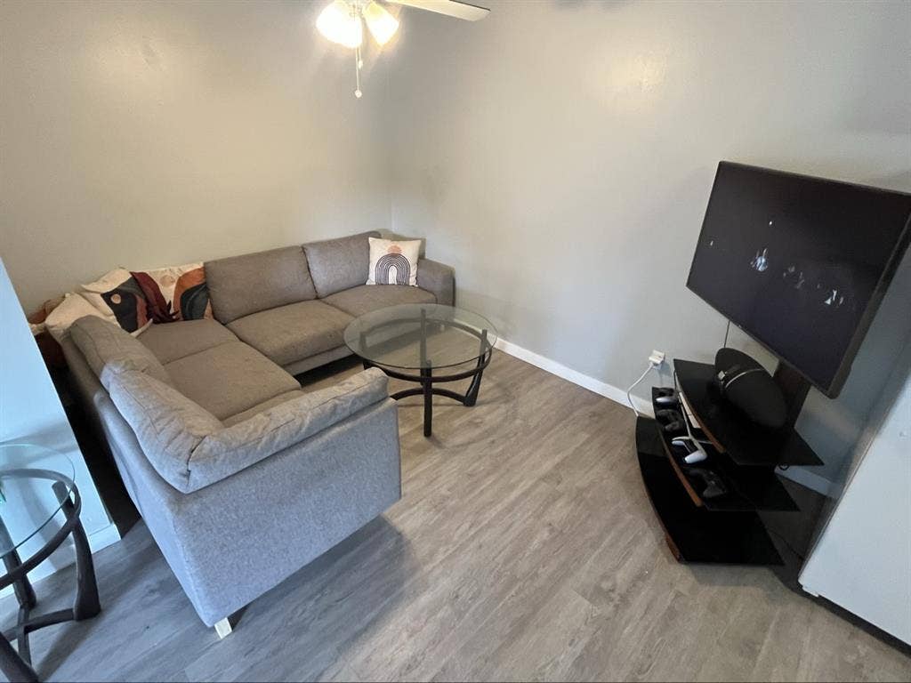 Room available - Morena (Near USD)