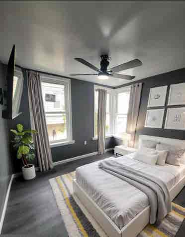 ROOMS available