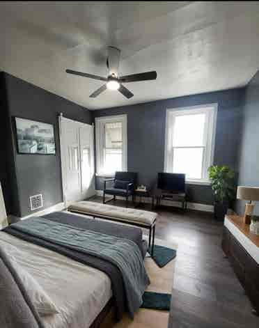 ROOMS available