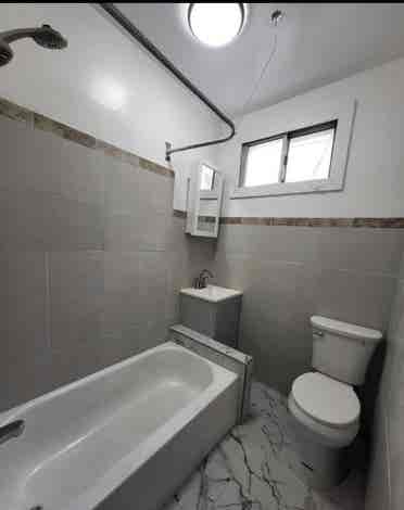 ROOMS available