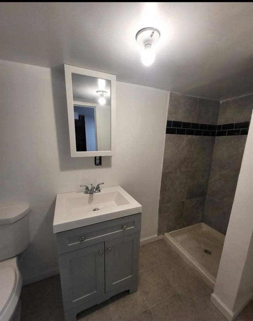 ROOMS available