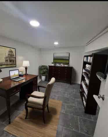 ROOMS available