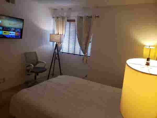 Cozy condo for single person