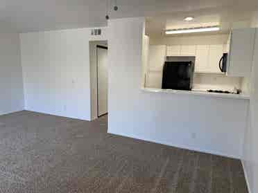 Rent $ washer & Dryer included