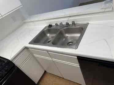 Rent $ washer & Dryer included