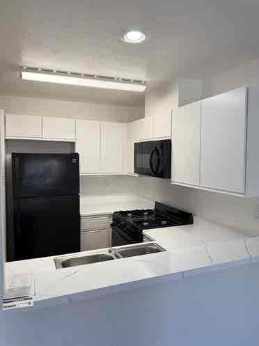 Rent $ washer & Dryer included
