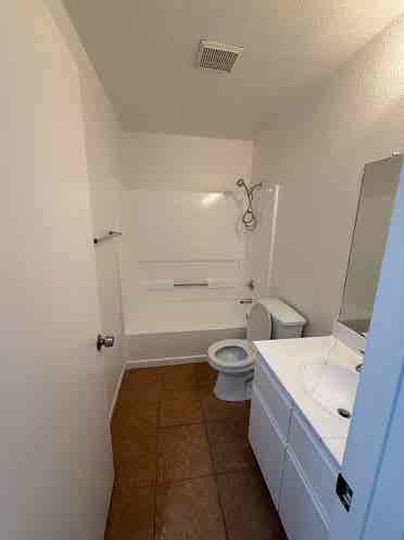Rent $ washer & Dryer included