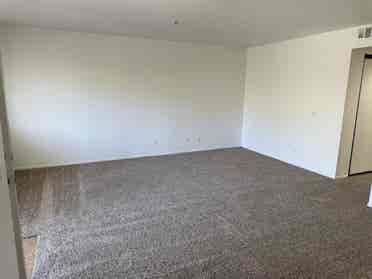 Rent $ washer & Dryer included