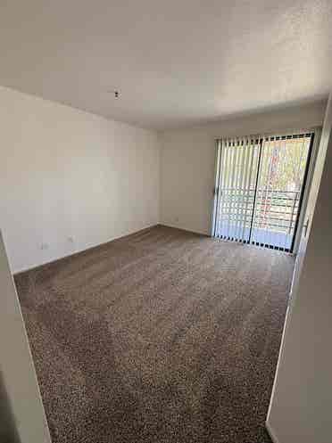 Rent $ washer & Dryer included