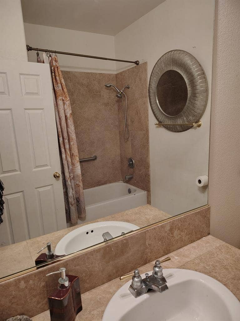 Call Jewel Manor Estate