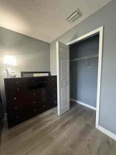 Private Bedroom w/ shared bathroom