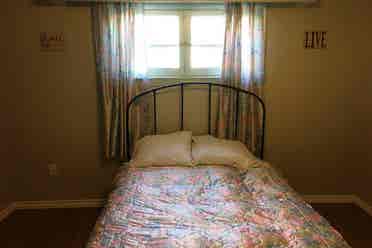 Bathurst/Wilson -BDRM in BSMT Rent