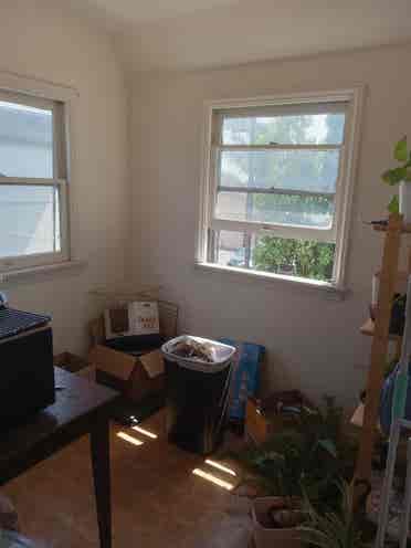 1 bedroom in 4 bedroom house 