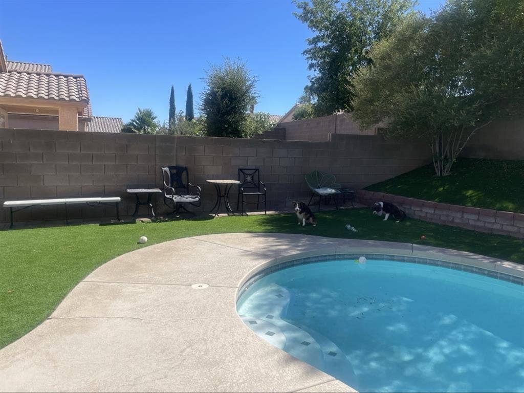 Furnished w/private bathroom