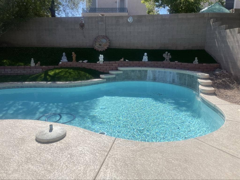 Furnished w/private bathroom