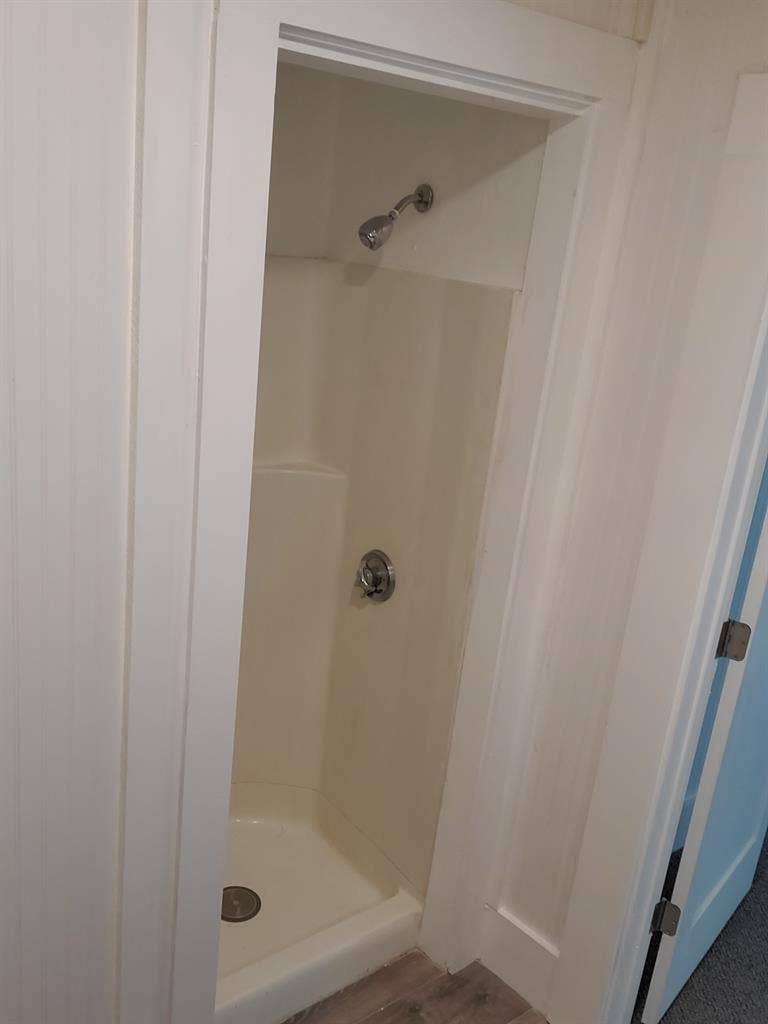 Completely remodeled 1-bedroom apt.