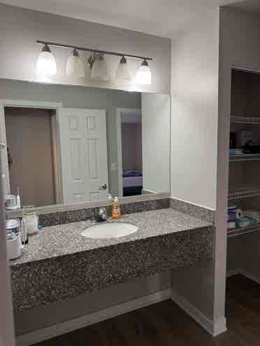 Private Room in 2BR Apartment