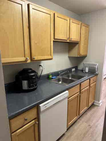 Private Room in 2BR Apartment