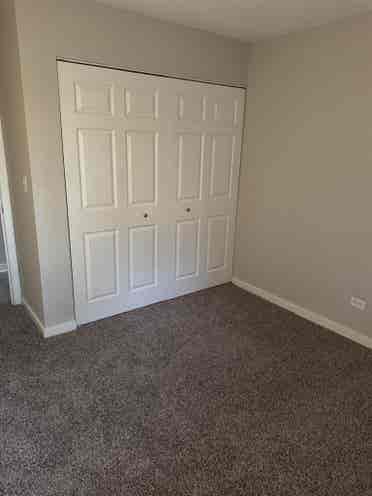 Private Room in 2BR Apartment