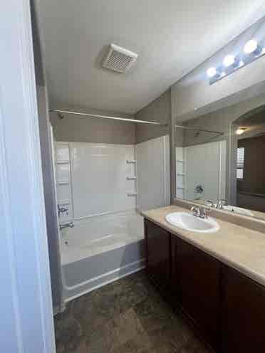 Room with Private bathroom !