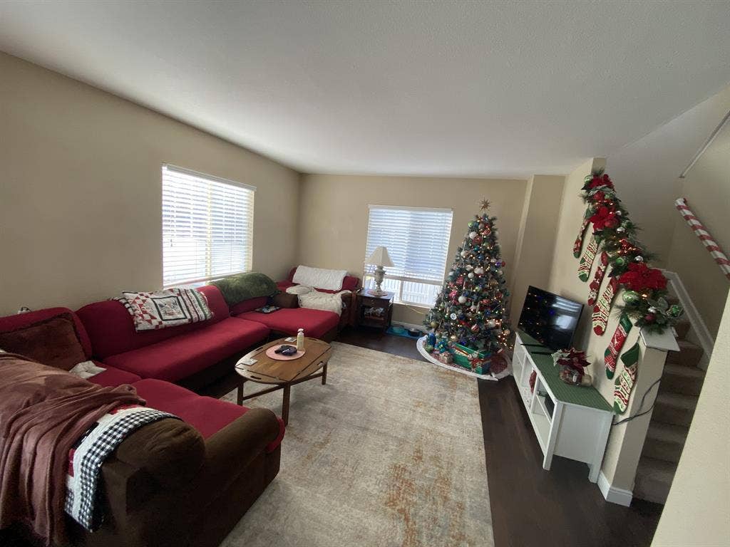 HUGE room/bath in beautiful area