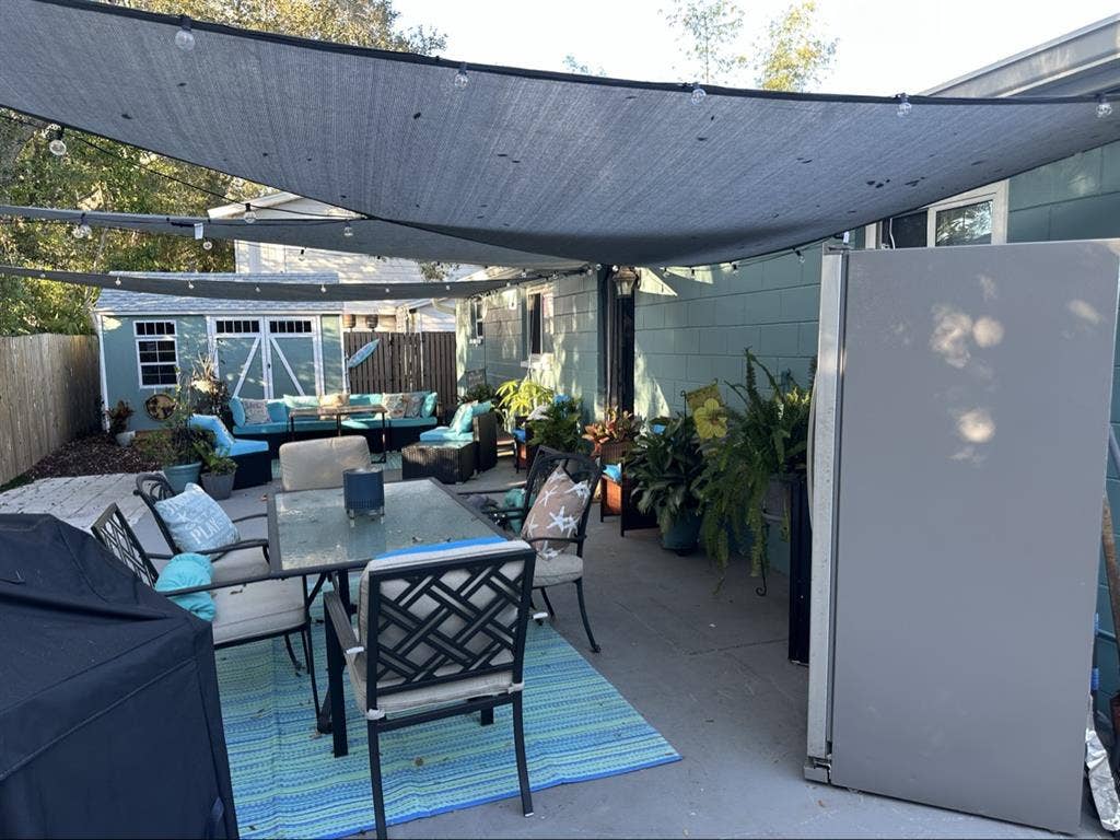 Room for rent in Pinellas Park home