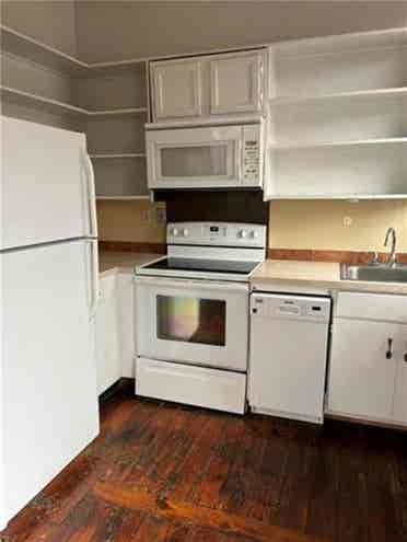Roommate wanted