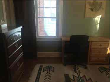 Furnished room close to CWRU