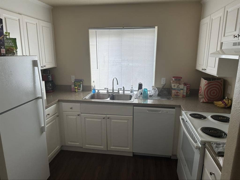 Gay couple looking for roommate
