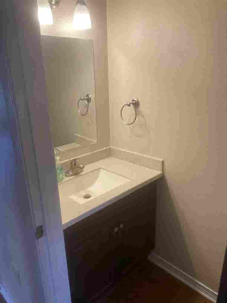 Looking for a roommate!