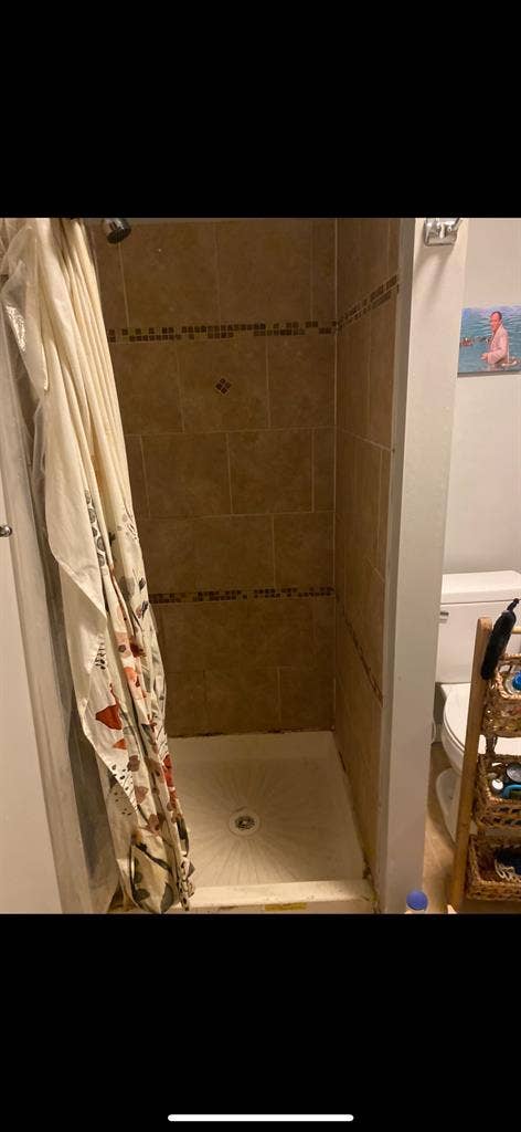 Room for rent with private bathroom
