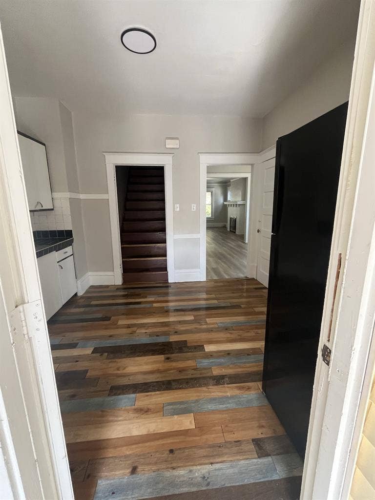 Room for Rent AVAILABLE ASAP