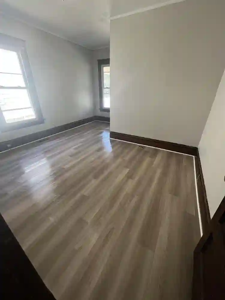 Room for Rent AVAILABLE ASAP