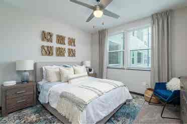 Beautiful room in south Tampa