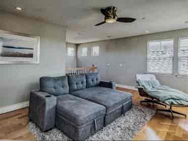 4bdrm solana bch walk to beach