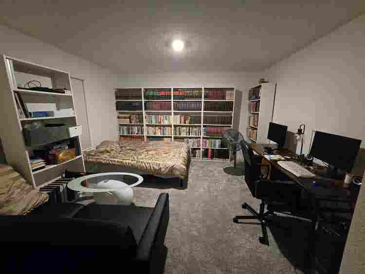 Beautiful new house. Roomaval