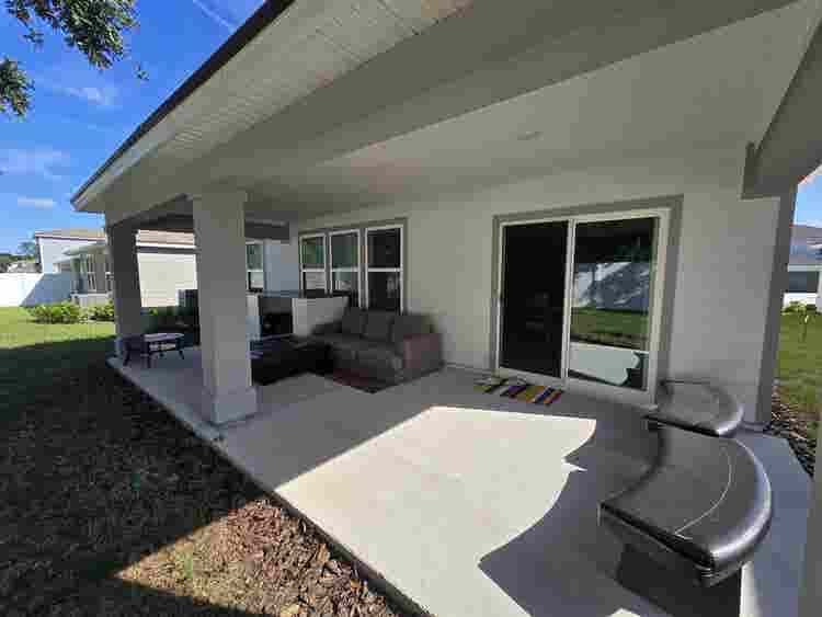 Beautiful new house. Roomaval