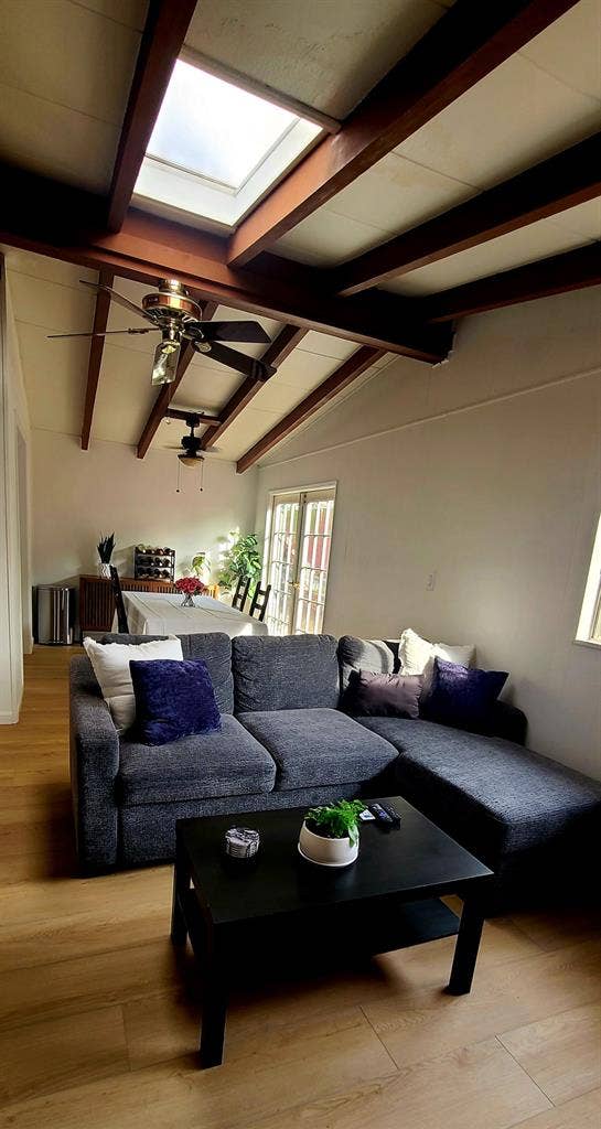 2 rooms for rent