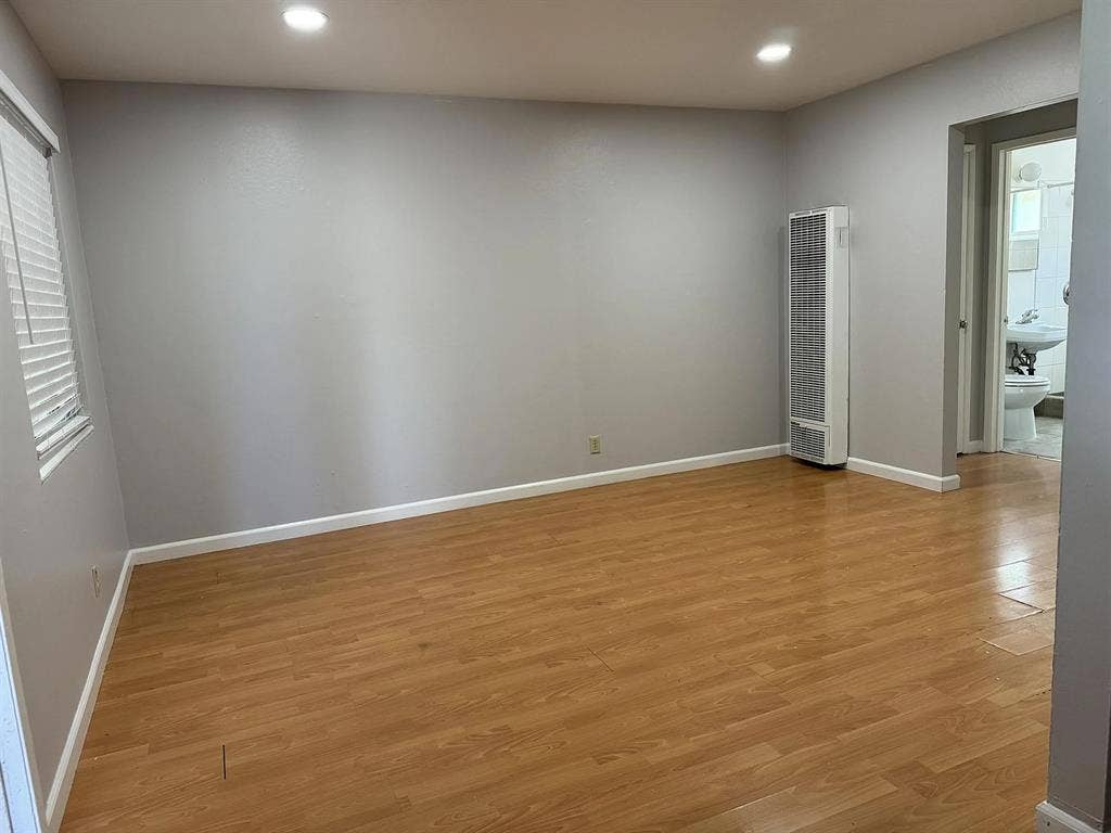 Student Housing near SCU
