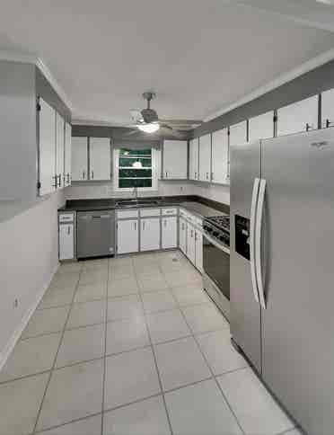 3 Bedroom House available for rent.