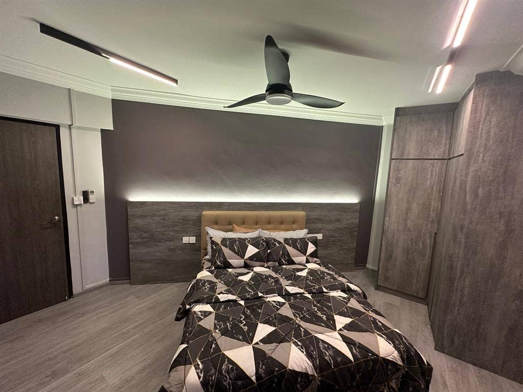 ROOM FOR RENT AVAILABLE