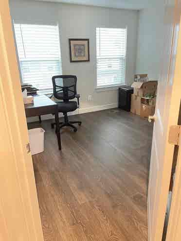 1-BR available in Large Townhouse