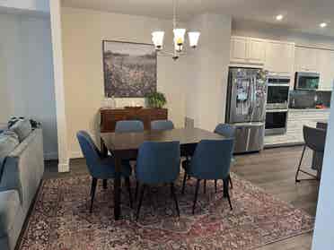 1-BR available in Large Townhouse