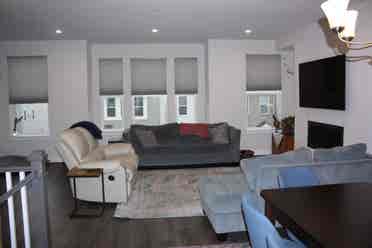 1-BR available in Large Townhouse